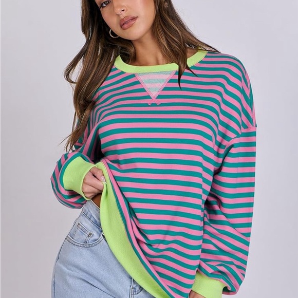 🎀 Host Pick 🎀 Oversized Stripe Crewneck Pink/Green - Picture 3 of 4